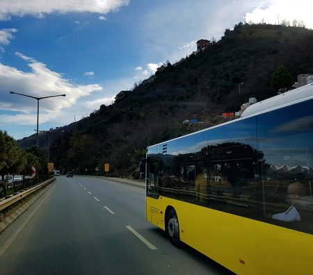 Chegada-antecipada-ao-trabalho-em-conducao-da-empresa